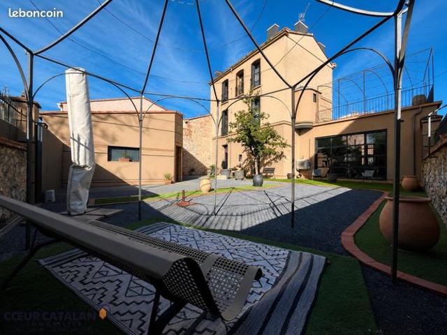 Maison 7 pièces 273 m²