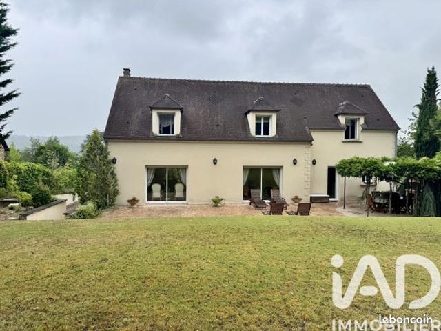 Maison 7 pièces 273 m²