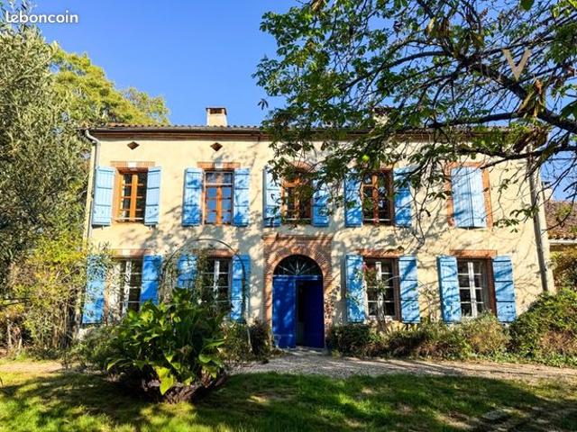 Maison 7 pièces 273 m²