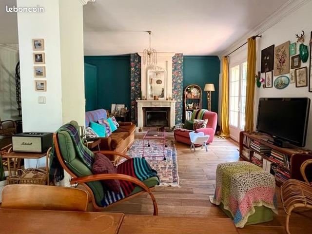 Maison 7 pièces 273 m²