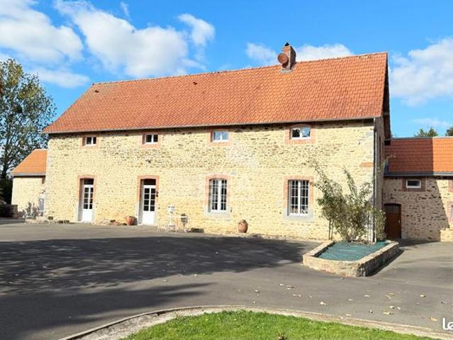 Maison 7 pièces 273 m²