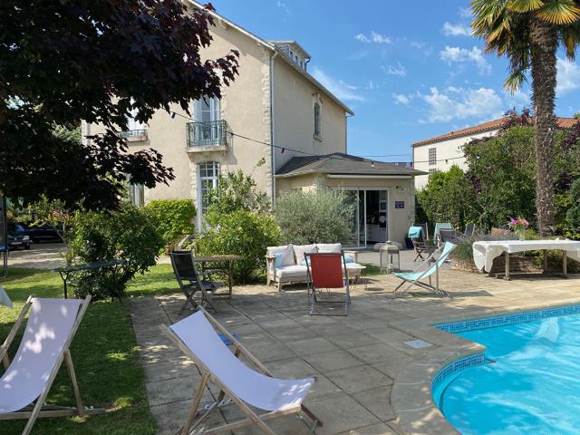 Maison 7 pièces 284 m²