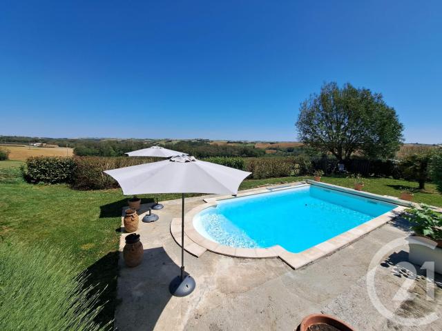 Maison 7 pièces 284 m²