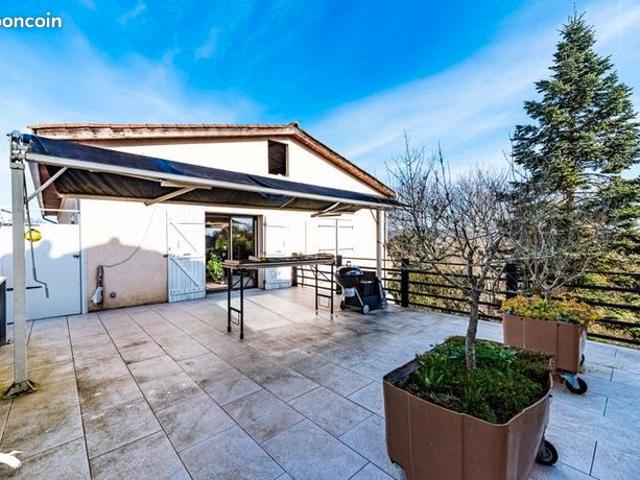 Maison 7 pièces 284 m²