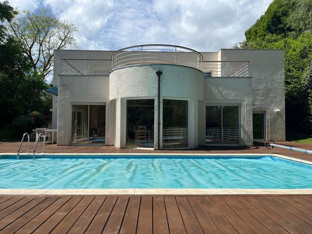 Maison 7 pièces 284 m²