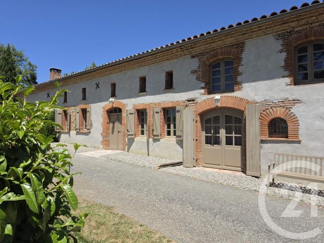 Maison 7 pièces 284 m²