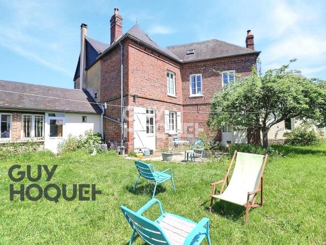 Maison 7 pièces 285 m²