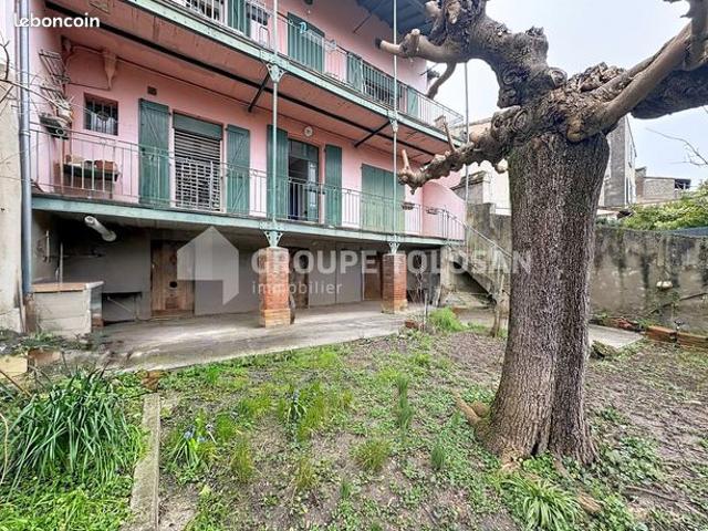 Maison 7 pièces 285 m²