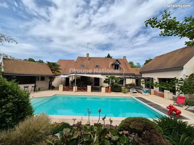 Maison 7 pièces 286 m²