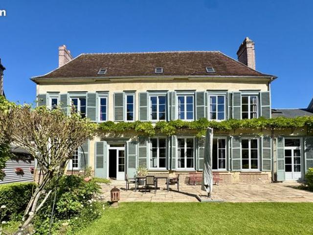 Maison 7 pièces 286 m²