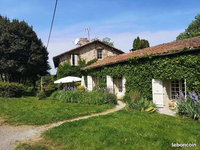 Maison 7 pièces 286 m²