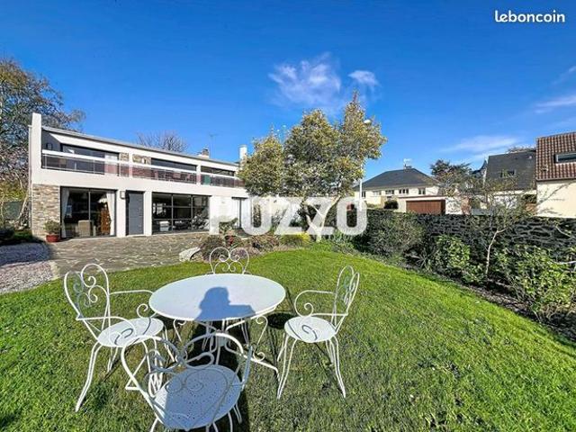 Maison 7 pièces 286 m²