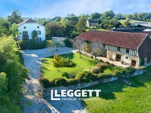 Maison 7 pièces 287 m²