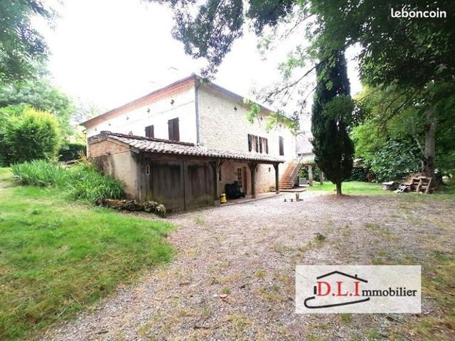 Maison 7 pièces 288 m²