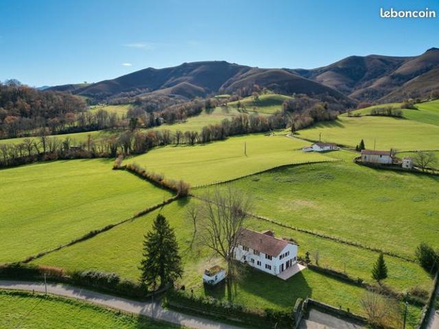 Maison 7 pièces 288 m²