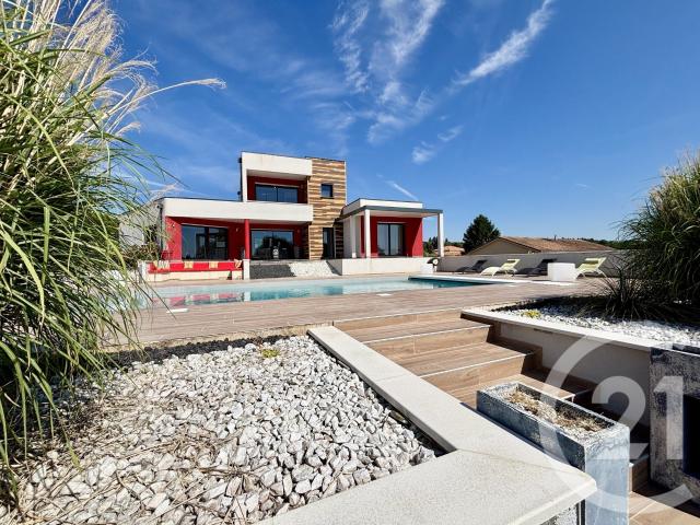 Maison 7 pièces 288 m²