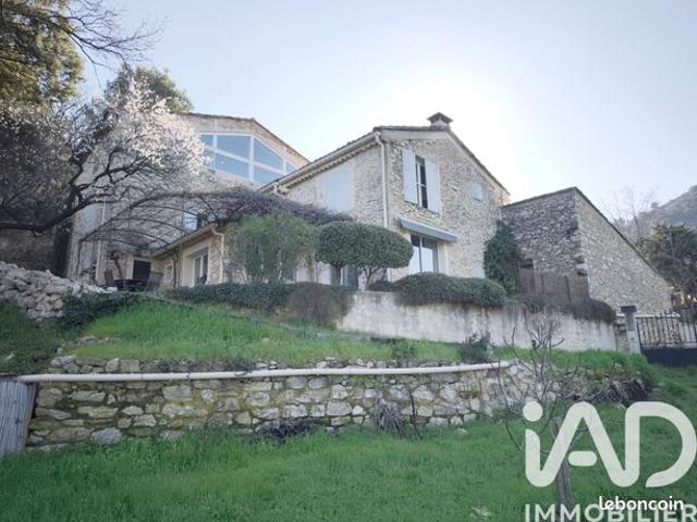 Maison 7 pièces 289 m²