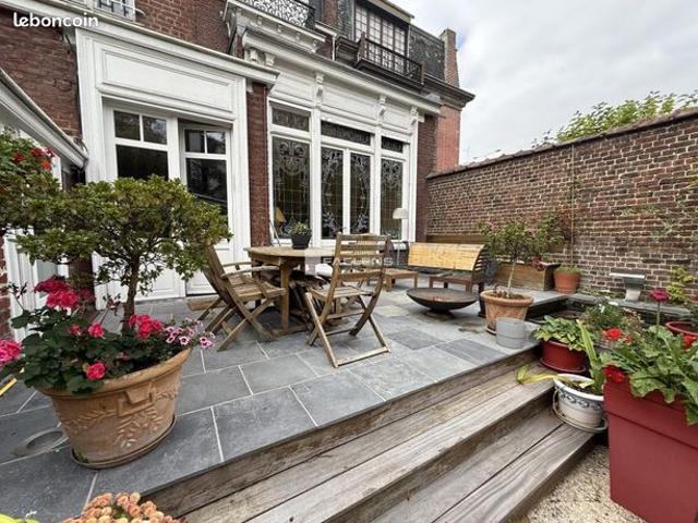 Maison 7 pièces 289 m²