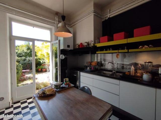 Maison 7 pièces 280 m²