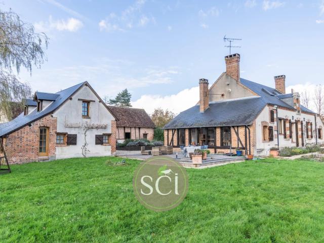 Maison 7 pièces 280 m²