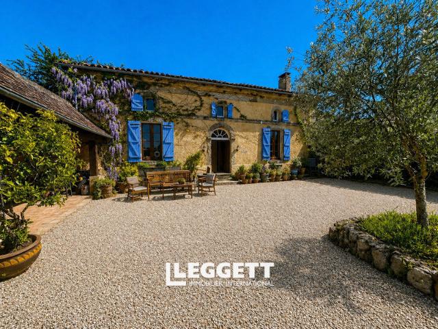 Maison 7 pièces 280 m²