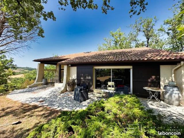 Maison 7 pièces 280 m²