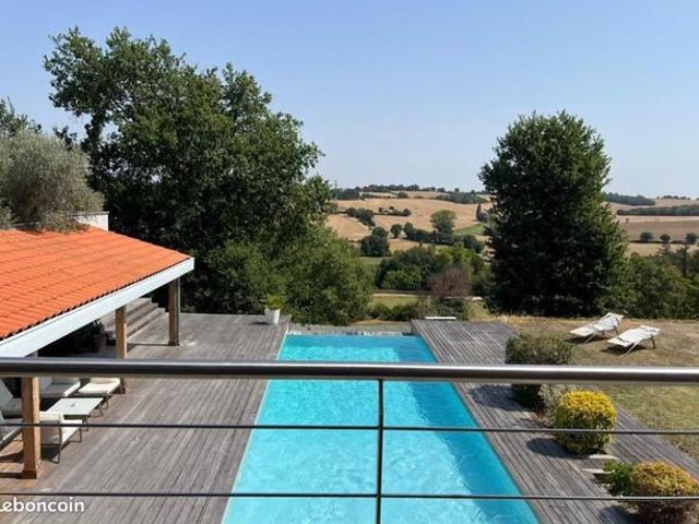 Maison 7 pièces 280 m²