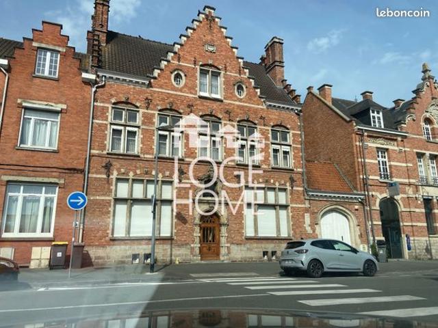 Maison 7 pièces 280 m²