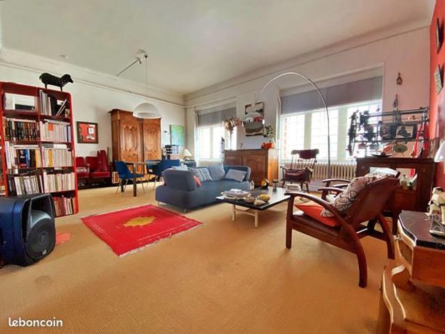 Maison 7 pièces 280 m²