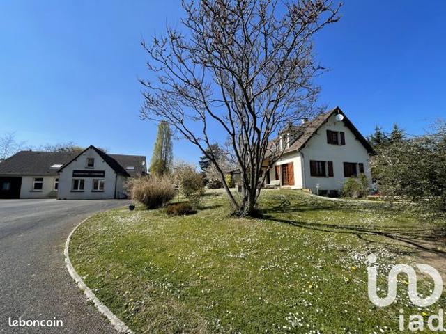Maison 7 pièces 280 m²