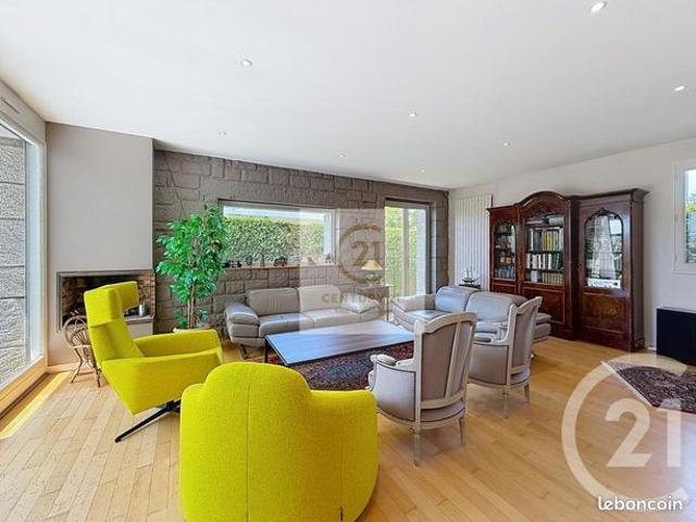 Maison 7 pièces 280 m²