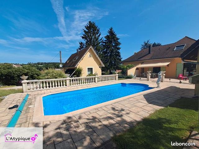 Maison 7 pièces 280 m²
