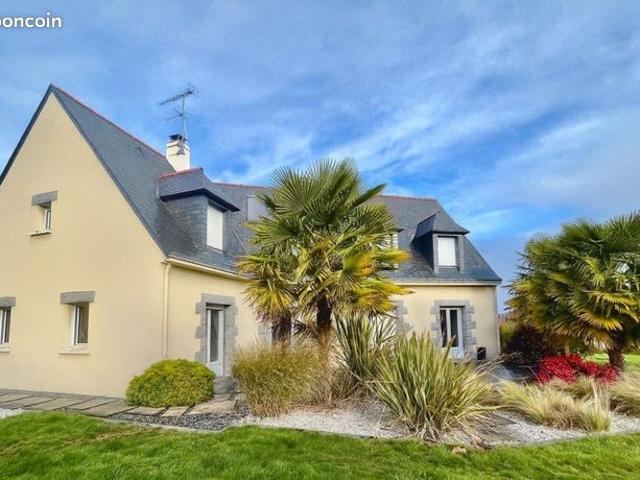 Maison 7 pièces 280 m²