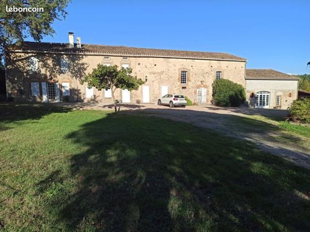 Maison 7 pièces 280 m²