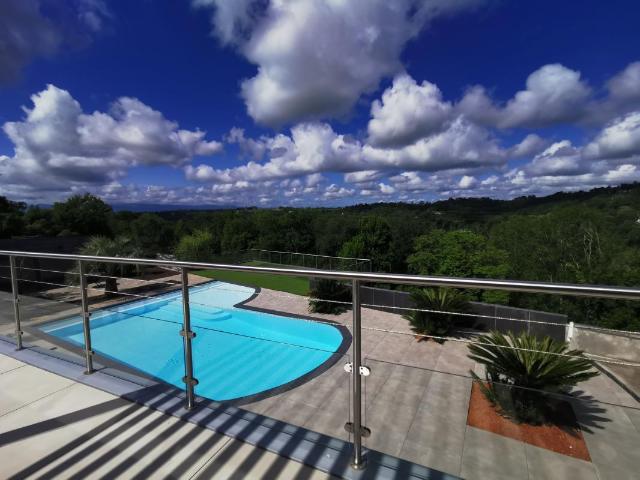 Maison 7 pièces 280 m²