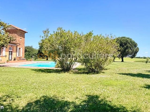 Maison 7 pièces 280 m²