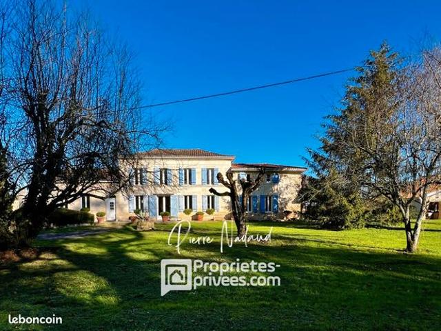 Maison 7 pièces 281 m²