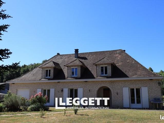 Maison 7 pièces 282 m²