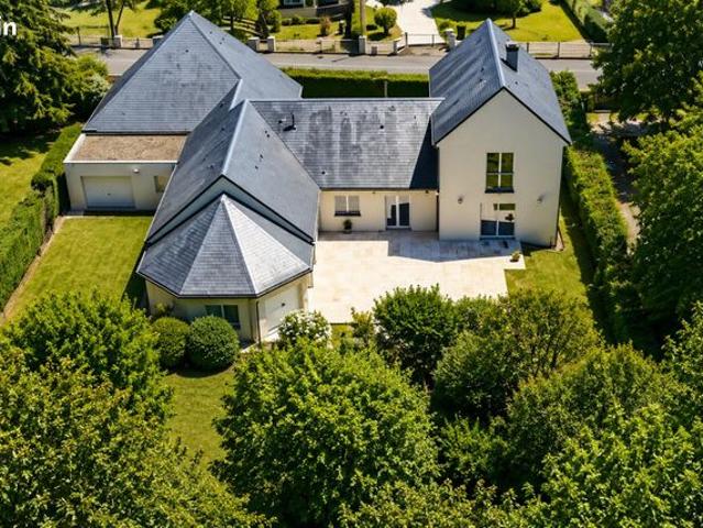 Maison 7 pièces 282 m²