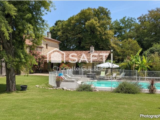 Maison 7 pièces 282 m²
