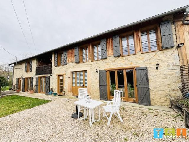 Maison 7 pièces 283 m²