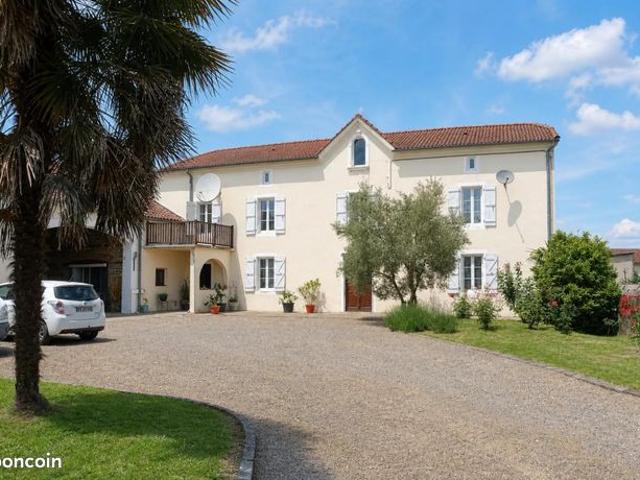 Maison 7 pièces 283 m²