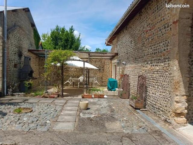 Maison 7 pièces 283 m²