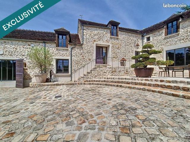 Maison 7 pièces 294 m²