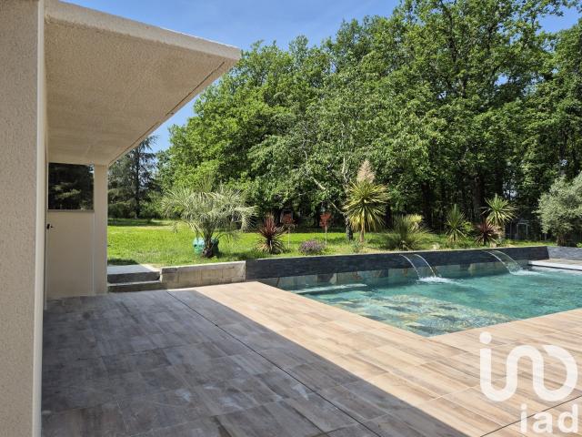 Maison 7 pièces 295 m²