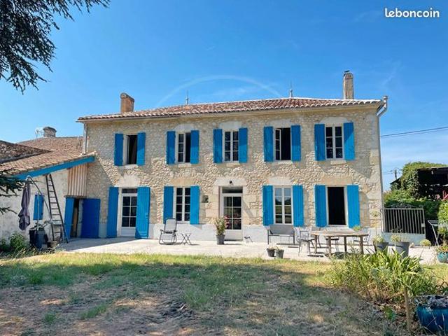 Maison 7 pièces 295 m²