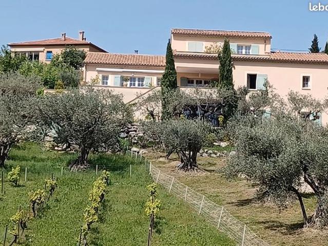 Maison 7 pièces 295 m²