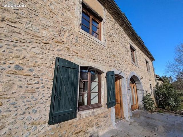 Maison 7 pièces 296 m²