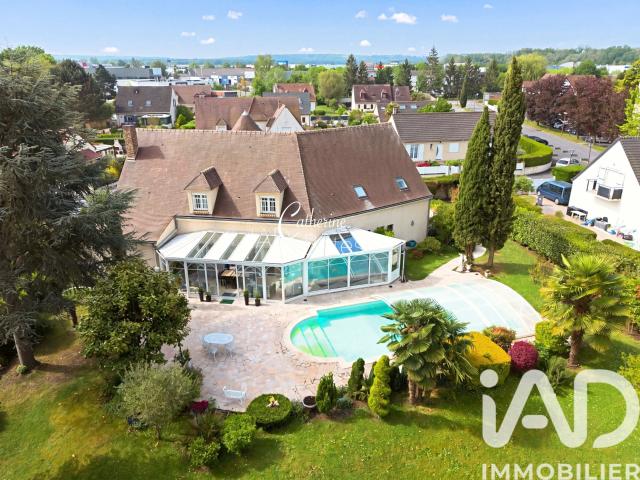 Maison 7 pièces 297 m²