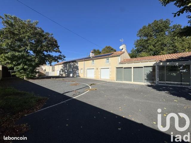 Maison 7 pièces 298 m²